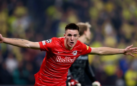 爱游戏体育注册-关于西甲转会期走向成谜；费耶诺德战术微调；管理层满意；控场能力受关注的信息