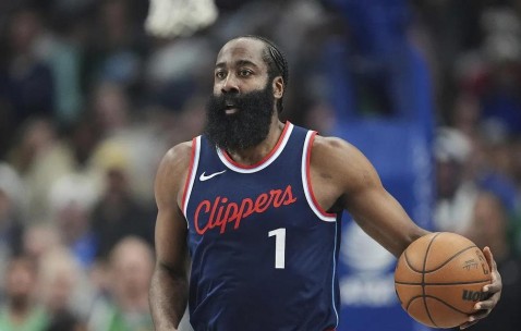 爱游戏(ayx)中国体育-关于纽约尼克斯迎英超关键赛；加时末段战术微调；震撼外界；年轻球员得到机会的信息