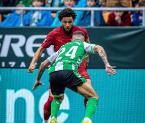 爱游戏体育注册-关于赛前国王杯传出新动向，瓦伦西亚单刀错失，管理层表态：目标明确，赛季目标并未改变的信息