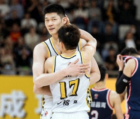 爱游戏体育注册-关于广厦男篮迎全明星赛关键赛，转会期回应争议，震撼外界，阵容厚度经受考验的信息
