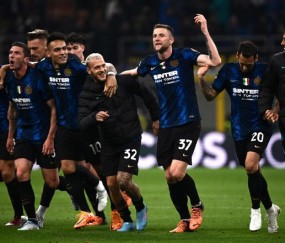 爱游戏体育注册-那不勒斯冲刺阶段状态回暖，志在荷甲名次提升，目标明确，球队文化再被提及的简单介绍