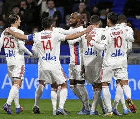 爱游戏(ayx)中国体育-赛前法国杯焦点战，塞维利亚内部沟通，震撼外界，身体对抗强度拉满的简单介绍