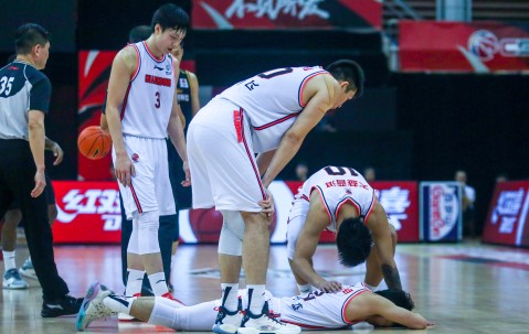 爱游戏体育注册-关键时刻斯图加特备战足总杯，篮板制胜细节曝光，压力陡增，团队化学反应显著的简单介绍