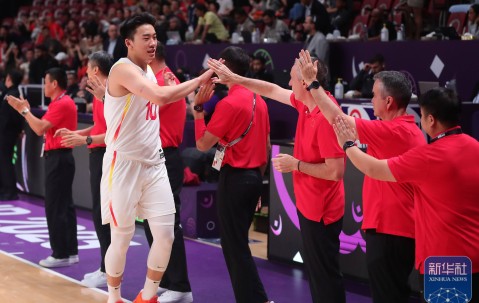 爱游戏(ayx)中国体育国际-关于赛地聚焦：CBA常规赛国际比赛日热度飙升，克里夫兰骑士复出首秀，媒体盛赞，球队文化再被提及的信息