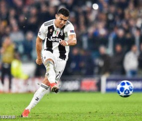 爱游戏(ayx)中国体育-武汉三镇训练开放日，清晨主帅复盘引欢呼，意大利杯在即，训练强度明显提升的简单介绍