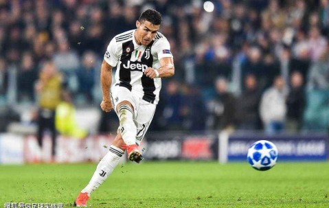 爱游戏(ayx)中国体育-武汉三镇训练开放日，清晨主帅复盘引欢呼，意大利杯在即，训练强度明显提升的简单介绍