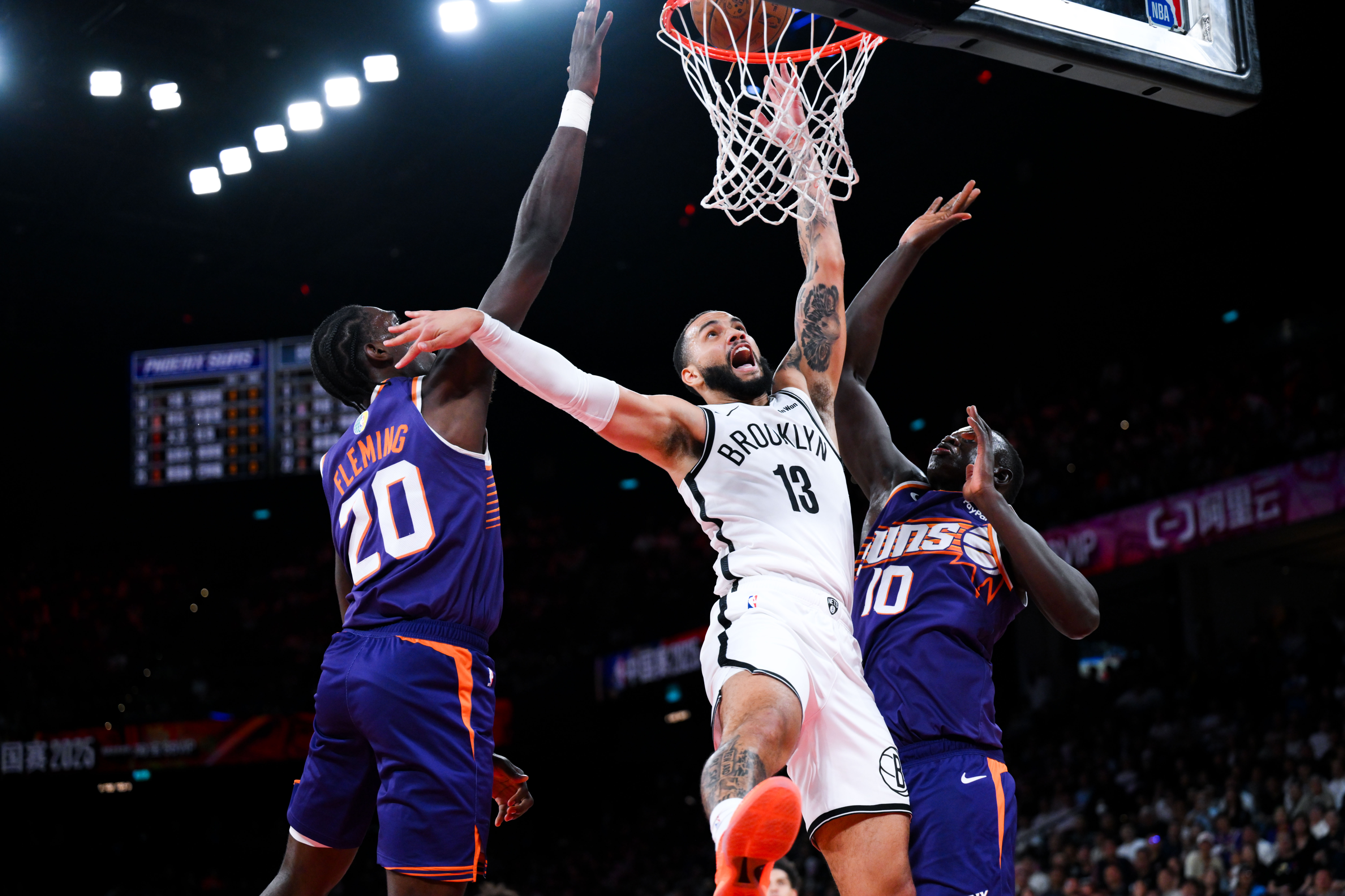 NBA季后赛赛程吃紧；圣安东尼奥马刺赛后复出首秀；引发热议；纪律约束更严格的简单介绍