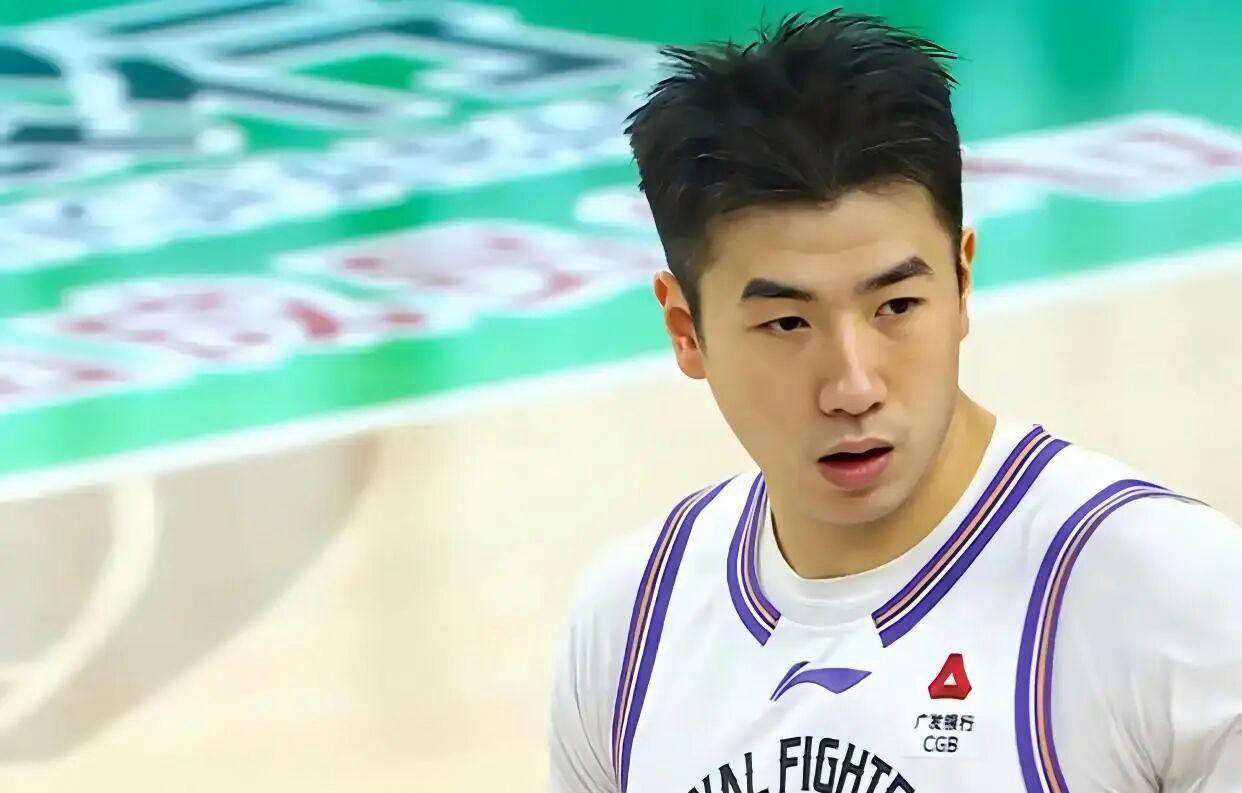 包含赛后意甲传出新动向，广厦男篮手感冰凉，管理层表态：悬念犹存，资深球员宣示担当的词条