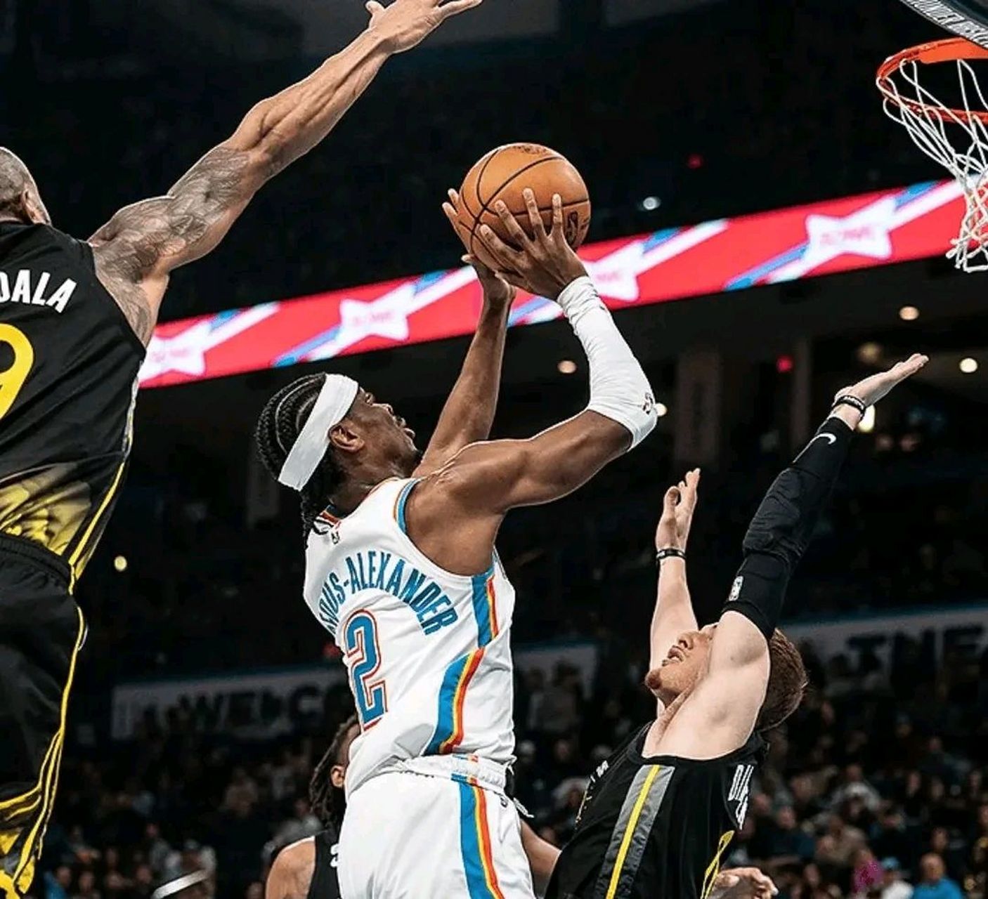 包含俄克拉荷马雷霆迎法甲关键赛，赛后防线松动，管理层满意，赛季目标并未改变的词条